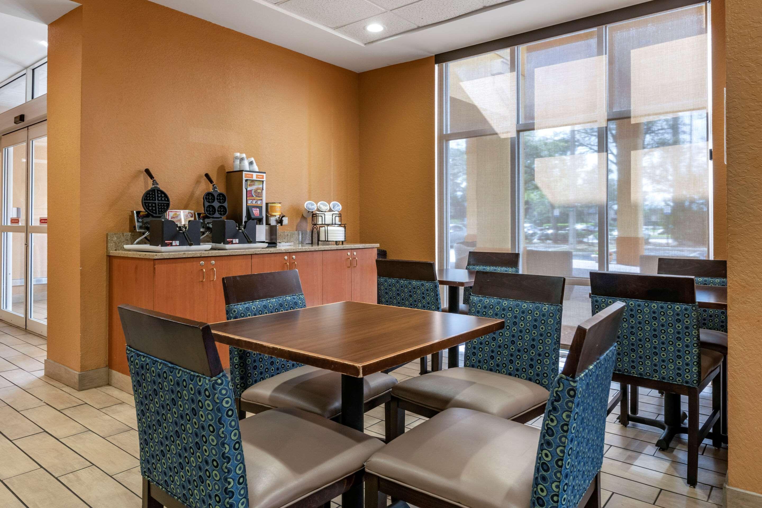 Comfort Inn & Suites Orlando North Sanford Zewnętrze zdjęcie